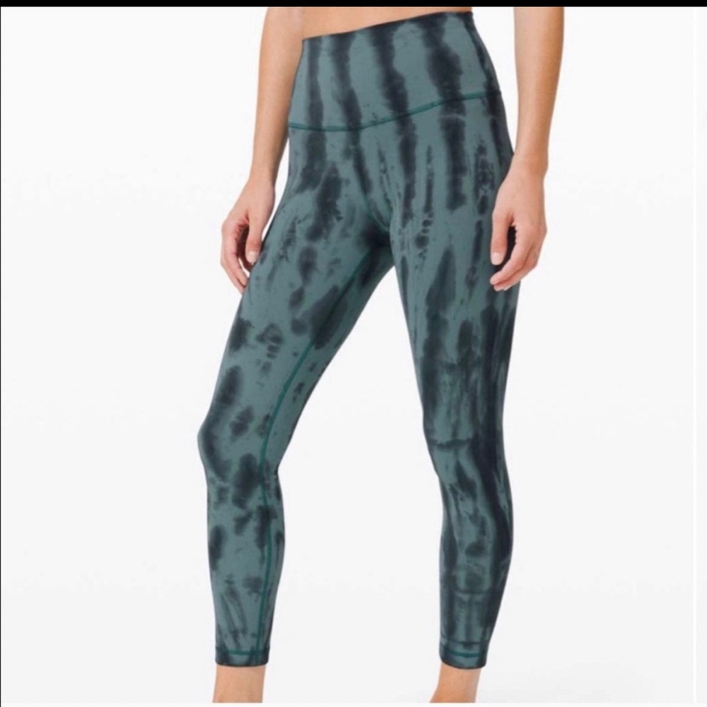 Lululemon wunder train size 4